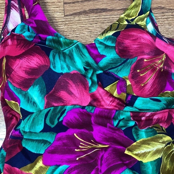 Sea Scamp Floral Print One Piece 40C - Picture 4 of 10